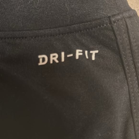 Women’s Nike skort - Picture 3 of 4